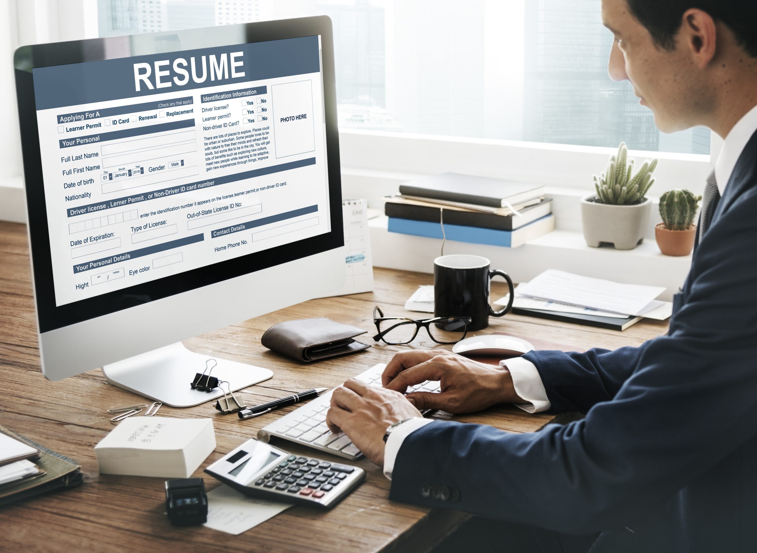 Read more about the article 10 Sertifikasi Teknologi yang Bikin CV Kamu Bersinar di 2026